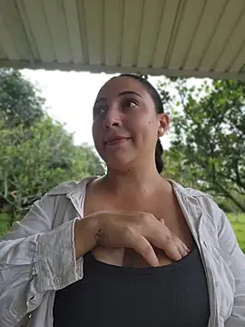VickyHoult online show from July 2026 09:43:02 PM