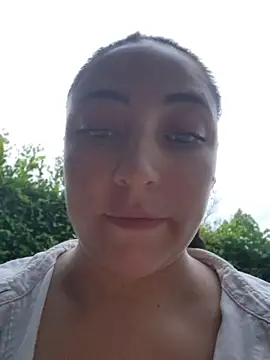 VickyHoult online show from July 2026 11:05:02 PM