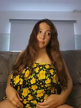 Snapshot of VickyHoult chatting on December 2025 08:03:01 PM VickyHoult online show from December 2025 08:03:01 PM