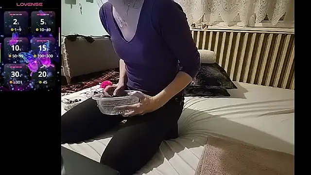 Snapshot of Analimado18 chatting on October 2025 04:52:02 PM Analimado18 online show from October 2025 04:52:02 PM