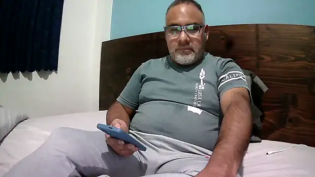 PhillDrake11 online show from March 2026 03:04:01 AM