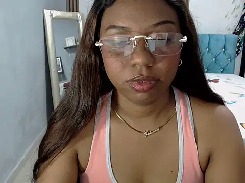 Snapshot of karolwillians chatting on June 2026 12:55:02 PM karolwillians online show from June 2026 12:55:02 PM