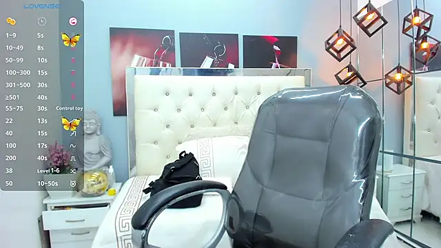 pearl weet online show from October 2025 06:19:01 PM