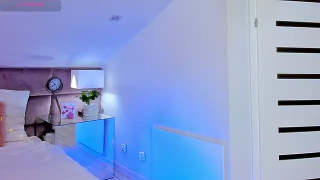 MiaMuse online show from March 2026 08:15:02 PM