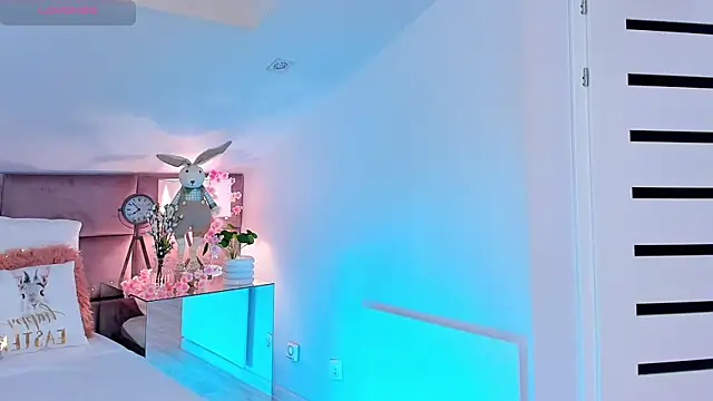 MiaMuse online show from April 2026 07:20:02 PM