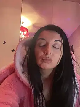 Snapshot of YreneRay chatting on December 2024 02:44:01 PM YreneRay online show from December 2024 02:44:01 PM