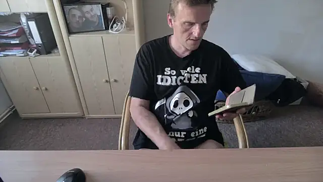 marcomitt14 online show from September 2025 03:38:02 PM