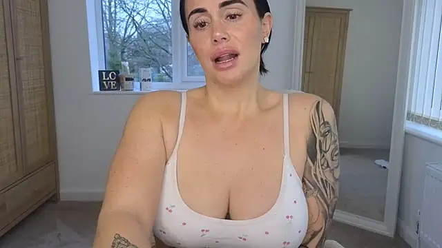 LibbyLoveHeartx online show from February 2026 08:36:02 AM