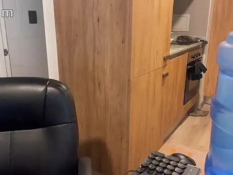 Emanuell   online show from March 2026 11:24:01 PM