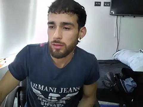 Emanuell   online show from November 2025 06:44:02 PM