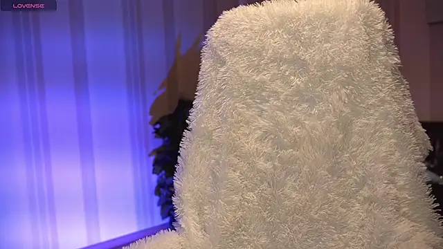 Snapshot of Danielle_Thomas chatting on January 2025 01:20:01 PM Danielle Thomas online show from January 2025 01:20:01 PM