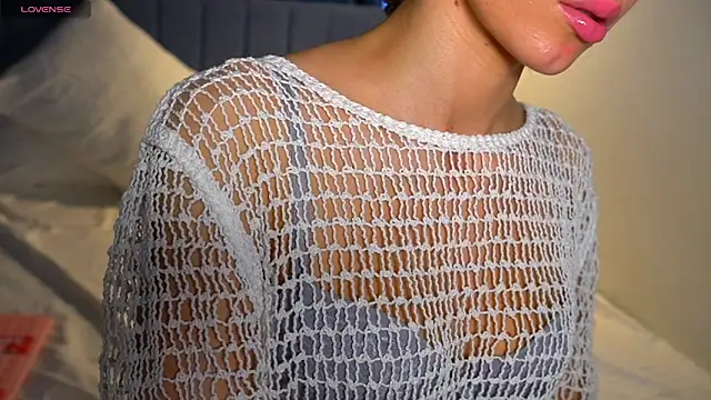 Danielle Thomas online show from February 2026 02:06:02 PM