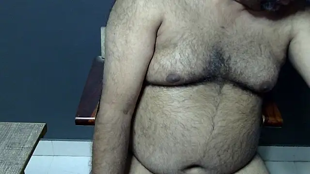 Snapshot of hairysubcub_70 chatting on March 2025 01:17:01 PM hairysubcub 70 online show from March 2025 01:17:01 PM