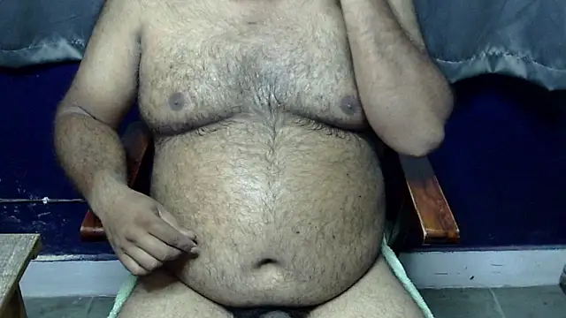 Snapshot of hairysubcub_70 chatting on May 2026 06:08:01 AM hairysubcub 70 online show from May 2026 06:08:01 AM