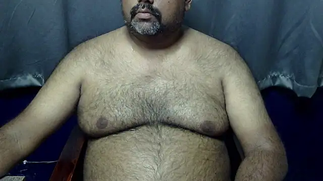 Snapshot of hairysubcub_70 chatting on May 2026 08:41:01 AM hairysubcub 70 online show from May 2026 08:41:01 AM