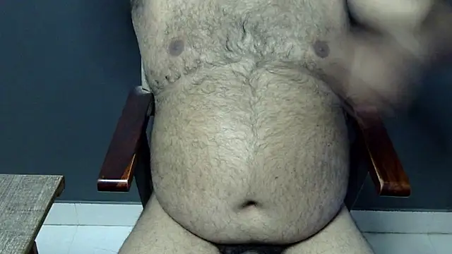 Snapshot of hairysubcub_70 chatting on March 2025 10:28:02 AM hairysubcub 70 online show from March 2025 10:28:02 AM