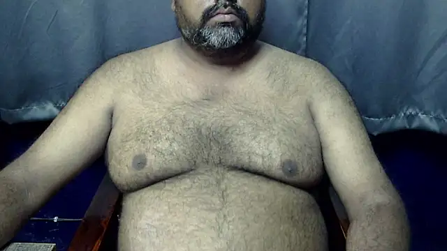 Snapshot of hairysubcub_70 chatting on October 2025 05:31:01 AM hairysubcub 70 online show from October 2025 05:31:01 AM