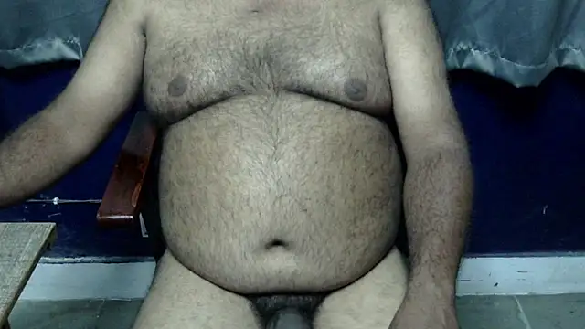 Snapshot of hairysubcub_70 chatting on October 2025 06:49:02 PM hairysubcub 70 online show from October 2025 06:49:02 PM