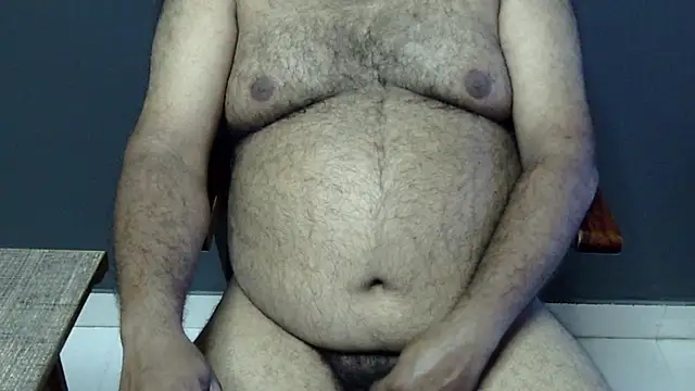 Snapshot of hairysubcub_70 chatting on March 2025 10:39:02 AM hairysubcub 70 online show from March 2025 10:39:02 AM