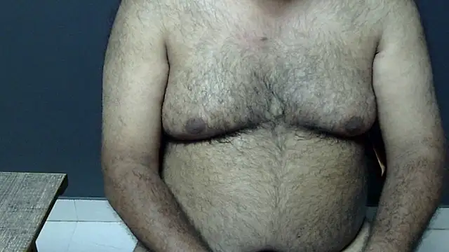Snapshot of hairysubcub_70 chatting on March 2025 01:29:01 PM hairysubcub 70 online show from March 2025 01:29:01 PM