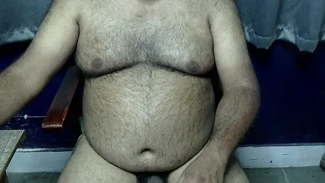Snapshot of hairysubcub_70 chatting on April 2026 06:12:02 PM hairysubcub 70 online show from April 2026 06:12:02 PM