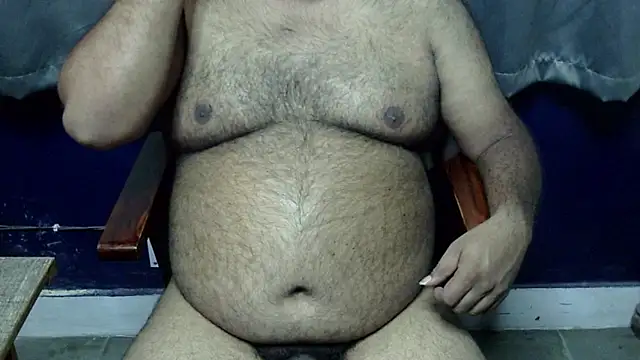 Snapshot of hairysubcub_70 chatting on April 2026 07:11:02 AM hairysubcub 70 online show from April 2026 07:11:02 AM