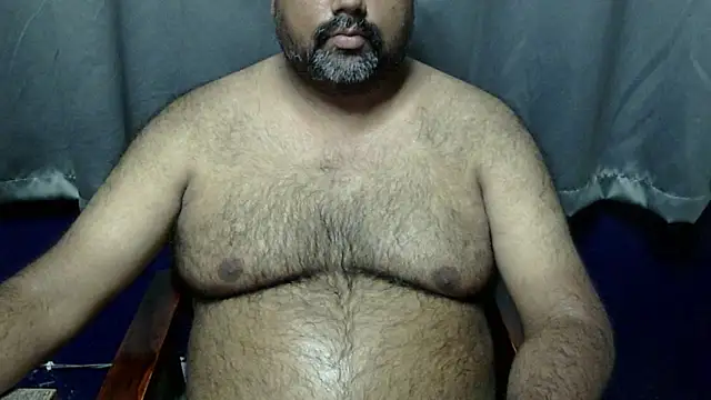 Snapshot of hairysubcub_70 chatting on May 2026 04:15:02 PM hairysubcub 70 online show from May 2026 04:15:02 PM
