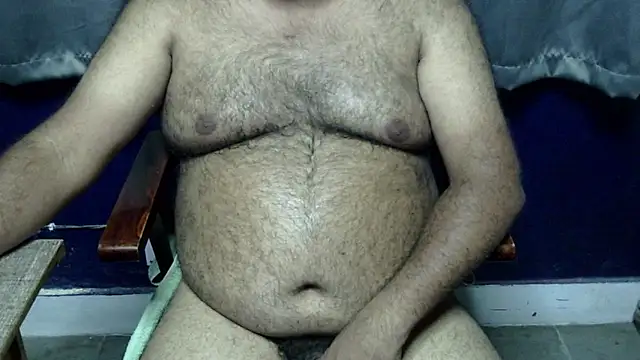 Snapshot of hairysubcub_70 chatting on May 2026 06:39:01 PM hairysubcub 70 online show from May 2026 06:39:01 PM