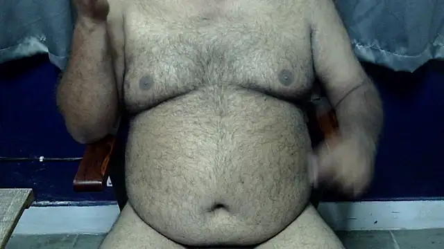 Snapshot of hairysubcub_70 chatting on October 2025 07:19:02 AM hairysubcub 70 online show from October 2025 07:19:02 AM