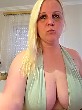 Mayci1984 online show from April 2026 10:27:01 AM