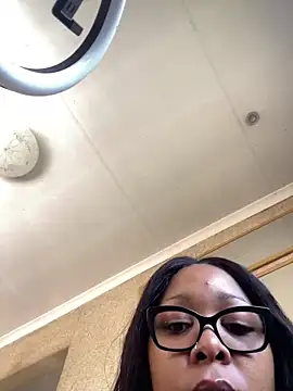 Snapshot of sexyTHANDO chatting on February 2025 10:21:02 AM sexyTHANDO online show from February 2025 10:21:02 AM