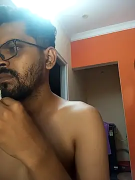 arhan3043 online show from October 2025 02:32:01 PM