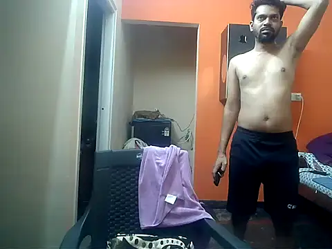 arhan3043 online show from October 2025 06:51:01 PM