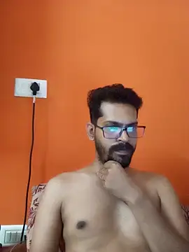 arhan3043 online show from October 2025 09:54:01 AM