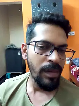 arhan3043 online show from December 2024 04:44:02 PM