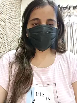 Snapshot of tinaarora chatting on January 2025 06:01:02 AM tinaarora online show from January 2025 06:01:02 AM