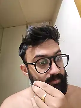 Snapshot of love4shownude chatting on January 2025 05:45:02 PM love4shownude online show from January 2025 05:45:02 PM