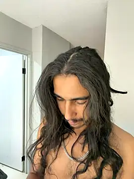 Snapshot of jrrichforever chatting on November 2025 04:37:02 AM jrrichforever online show from November 2025 04:37:02 AM