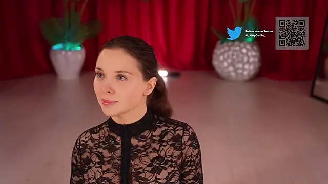 KittyCaitlin online show from December 2025 01:00:01 AM