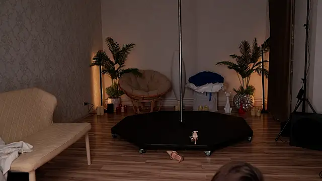 KittyCaitlin online show from March 2026 07:09:01 PM