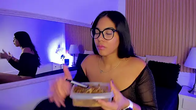 GenesisRuiz online show from March 2025 07:35:02 PM