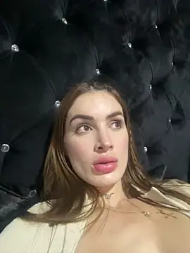 SofiaCarter online show from November 2025 11:27:01 PM