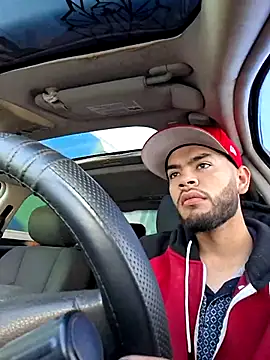 modelo38528061 online show from March 2026 04:02:01 PM