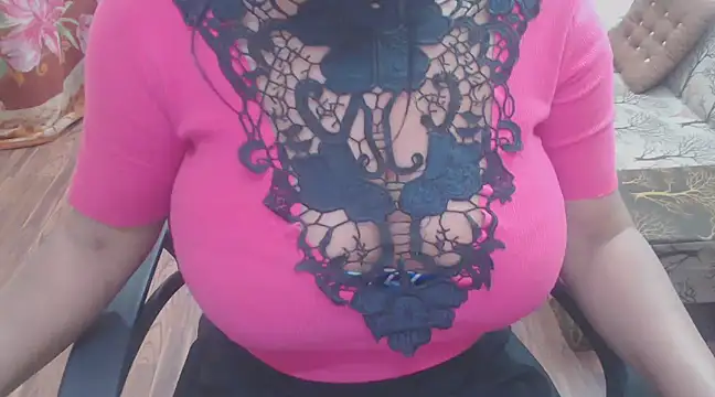 Snapshot of Mahikhanna_ chatting on February 2025 07:08:02 PM Mahikhanna online show from February 2025 07:08:02 PM