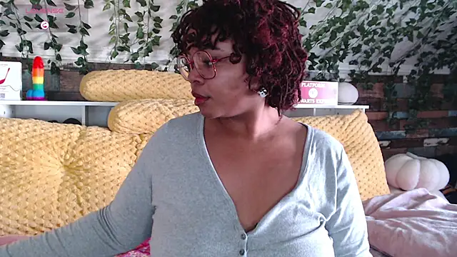 Snapshot of -khayaparker chatting on January 2025 06:57:02 PM -khayaparker online show from January 2025 06:57:02 PM
