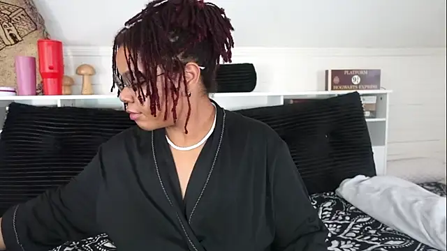 -khayaparker online show from December 2025 05:25:02 PM