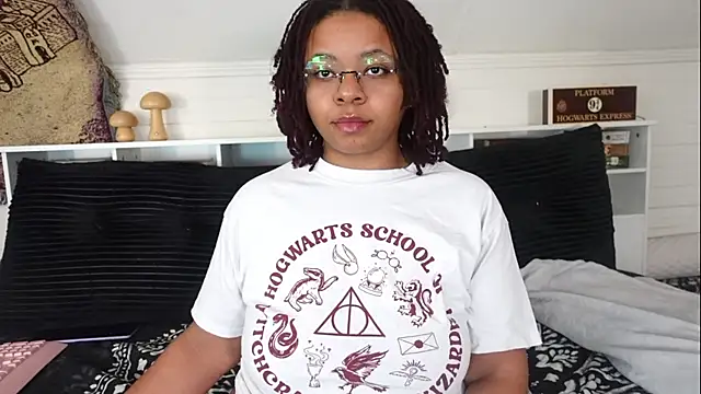 -khayaparker online show from December 2025 08:53:02 PM