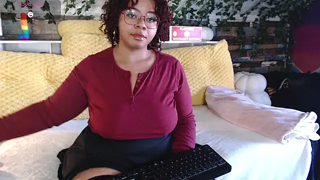 Snapshot of -khayaparker chatting on January 2025 01:49:01 PM -khayaparker online show from January 2025 01:49:01 PM