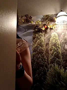 LazyTanukii online show from November 2025 07:13:01 AM