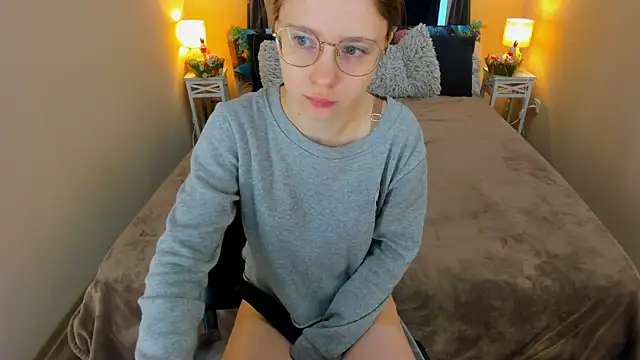 CharmedDoll online show from April 2026 06:37:01 AM